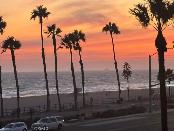 Huntington Beach, CA 92648,1516 Pacific Coast #304