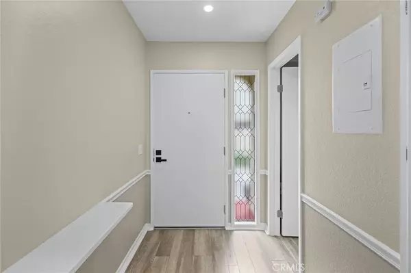 Mission Viejo, CA 92691,26152 La Real #C400