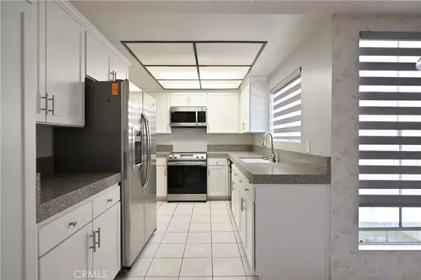 Laguna Woods, CA 92637,3241 San Amadeo #2H