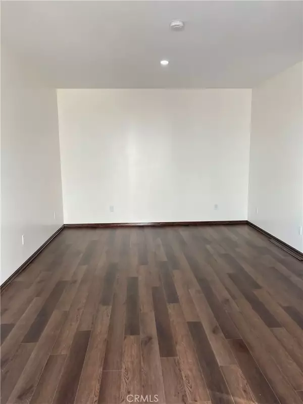 Long Beach, CA 90806,424 W Burnett Street #A