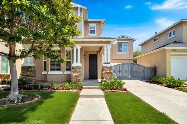 16832 Roosevelt Lane, Huntington Beach, CA 92649