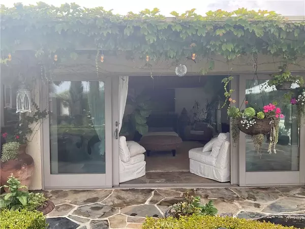 Corona Del Mar, CA 92625,4621 Wayne Road