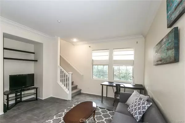 Irvine, CA 92620,46 Vintage