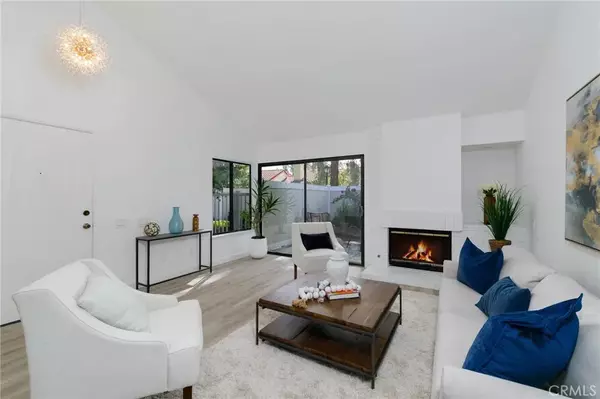 Diamond Bar, CA 91765,1327 Solera Lane #6