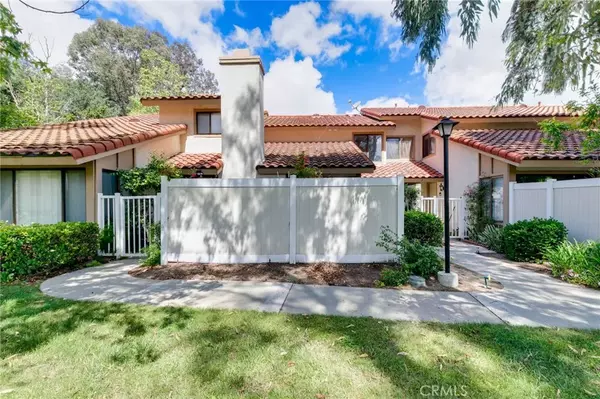 Diamond Bar, CA 91765,1327 Solera Lane #6