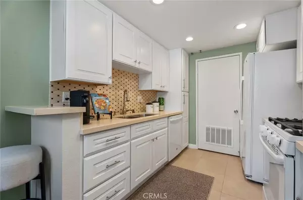 Huntington Beach, CA 92647,17722 Sergio Circle #CI104