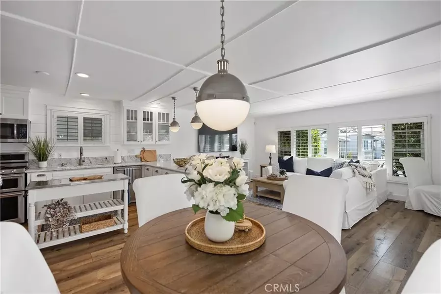 264 Mayflower, Newport Beach, CA 92660