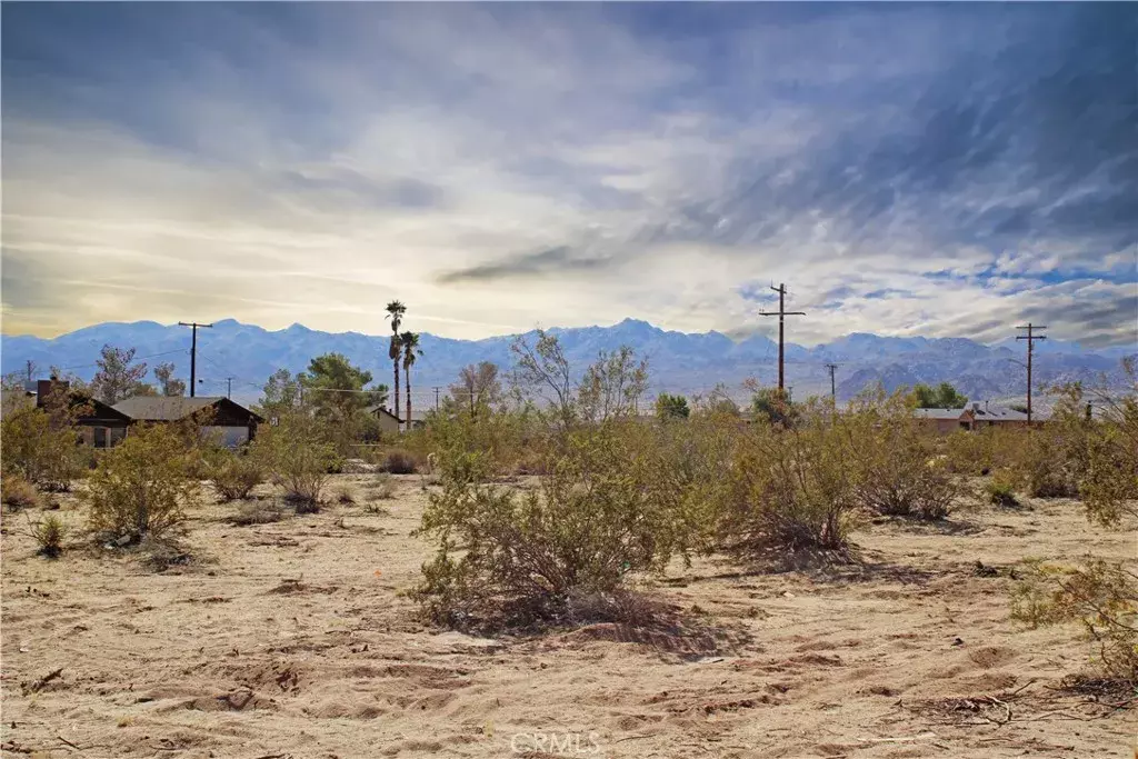 Joshua Tree, CA 92252,63480 Walpi