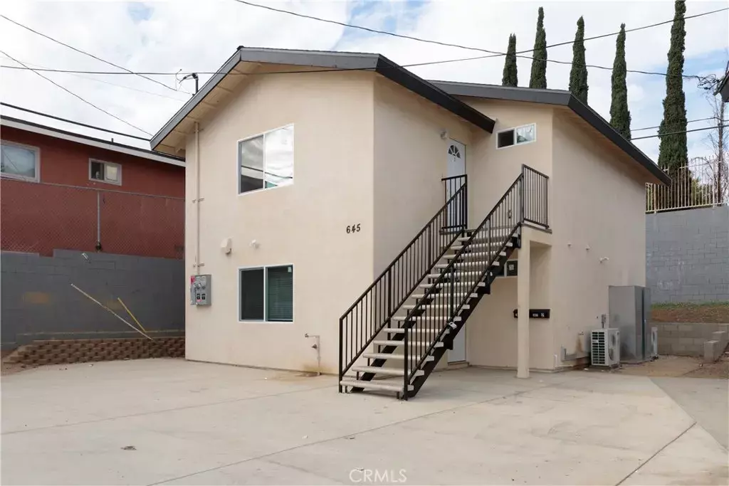 La Habra, CA 90631,651 Ward Street #5
