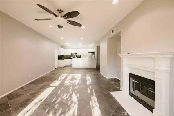 Irvine, CA 92603,89 Duet