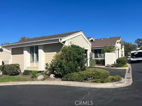 12 Starflower #13, Irvine, CA 92604