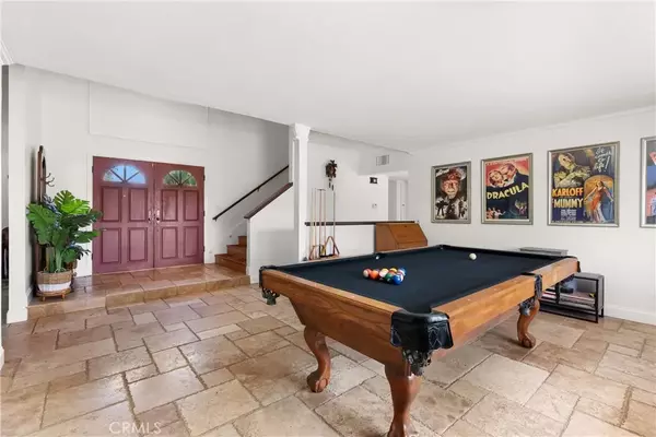 Santa Ana, CA 92707,622 W Alpine Avenue