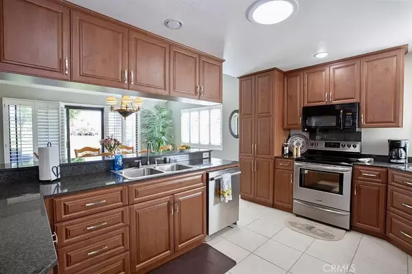 Palm Desert, CA 92211,76268 Impatiens Circle