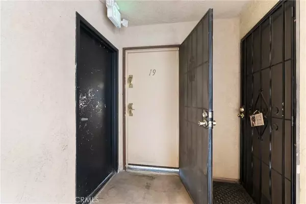 Long Beach, CA 90813,1140 Pacific Avenue #19