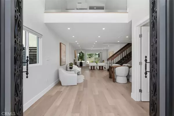 Irvine, CA 92614,3871 Hendrix Street