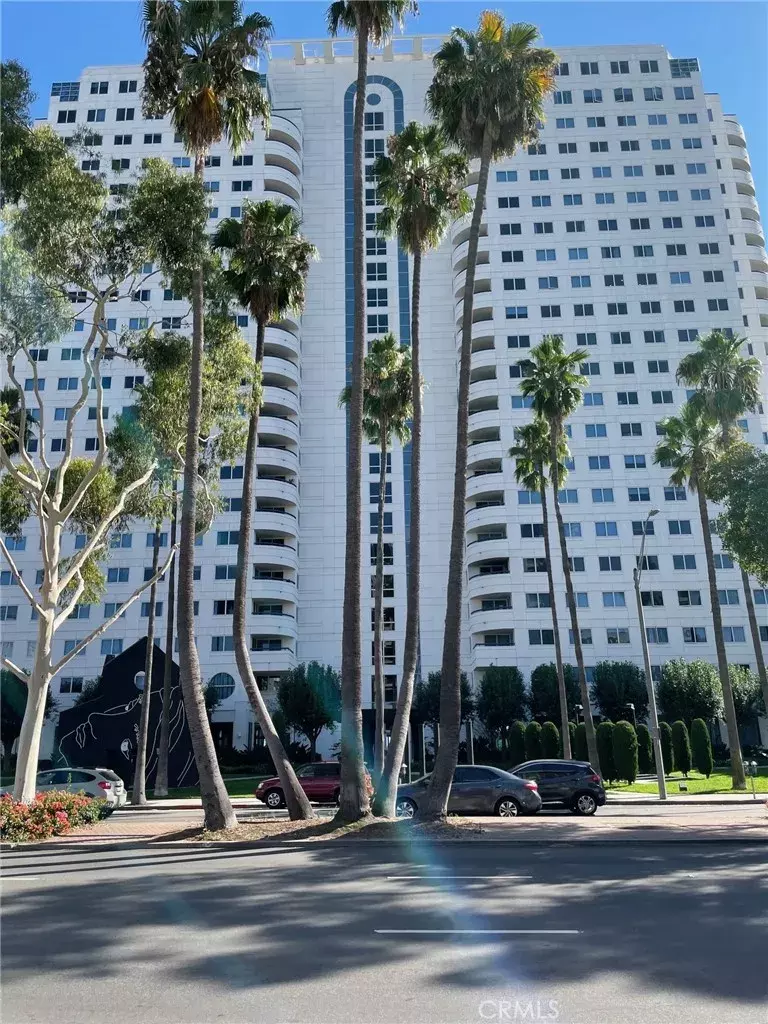 Long Beach, CA 90802,525 E Seaside Way #311