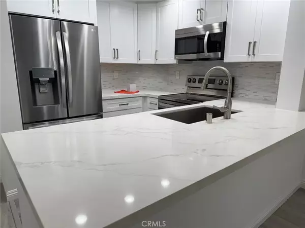 Long Beach, CA 90802,525 E Seaside Way #311