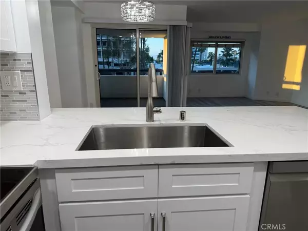 Long Beach, CA 90802,525 E Seaside Way #311
