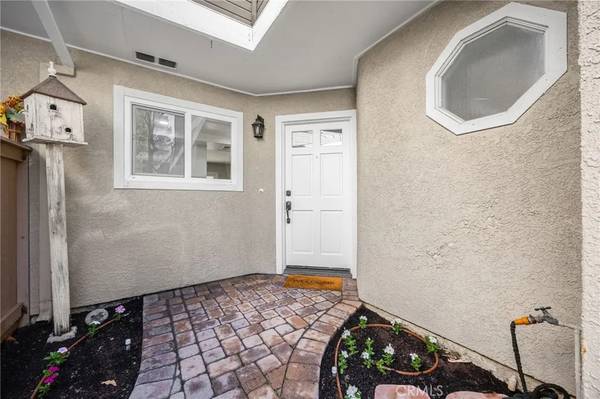 Aliso Viejo, CA 92656,22 Silveroak