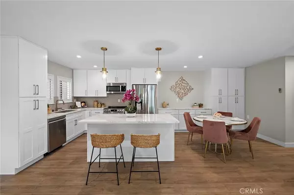 Laguna Woods, CA 92637,2279 Via Mariposa West #P