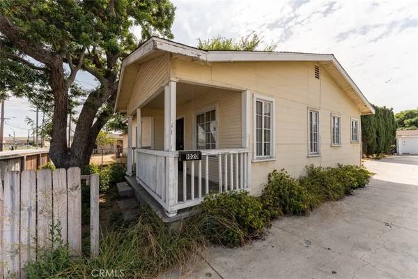 Santa Ana, CA 92707,1020 E Warner Ave