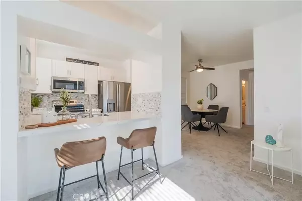 Huntington Beach, CA 92646,20371 Bluffside Circle #B214