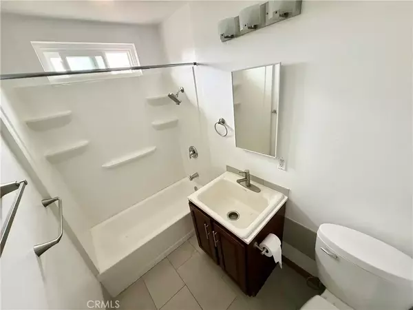 San Clemente, CA 92672,156 W Escalones #D