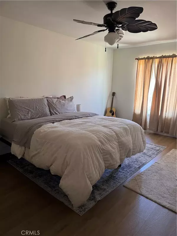 Santa Ana, CA 92704,2309 W Flora Street