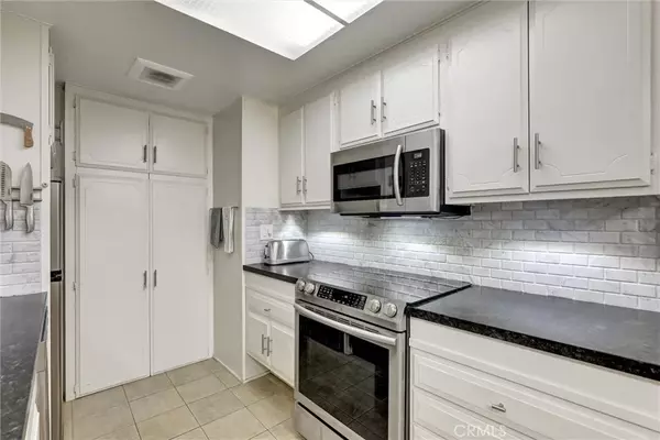 Laguna Woods, CA 92637,2276 Via Mariposa East #D