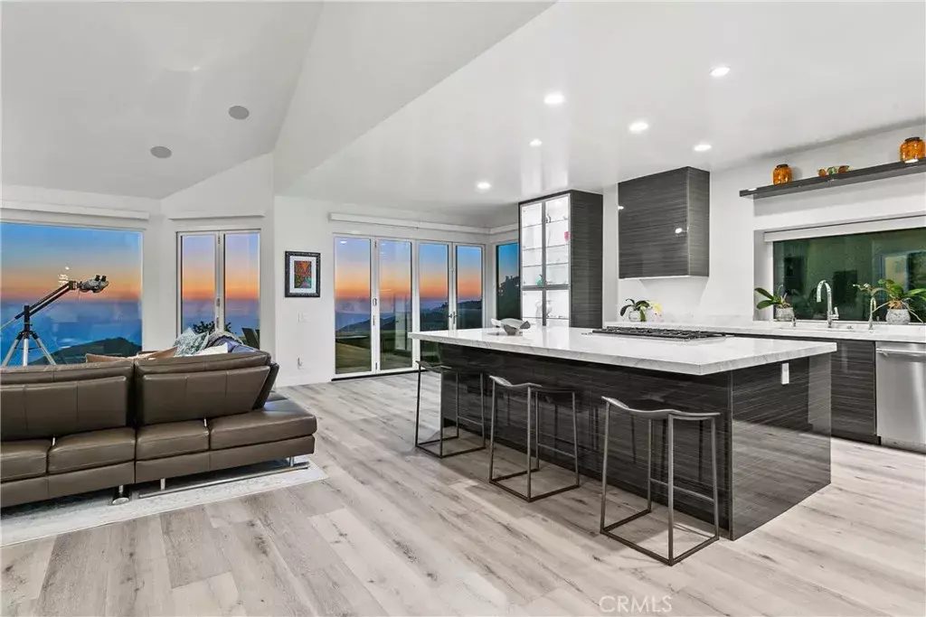 Laguna Niguel, CA 92677,23 Saint Maxime