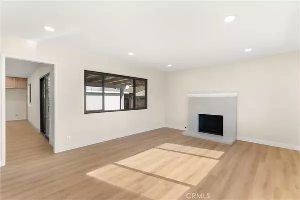 Westminster, CA 92683,13562 Springdale Street