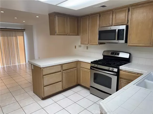 Diamond Bar, CA 91765,2119 Dublin Lane #3