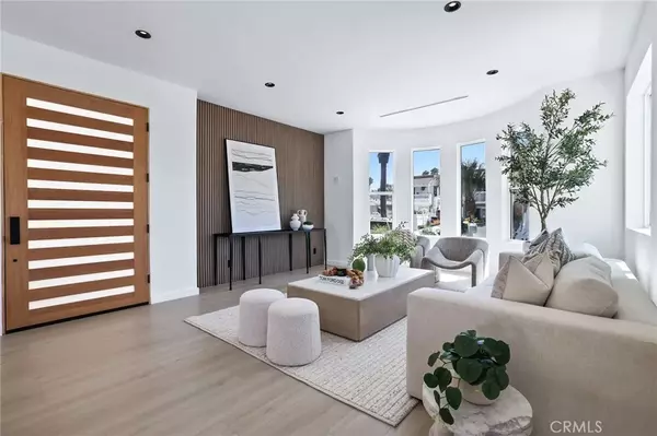 Huntington Beach, CA 92648,309 8th Street