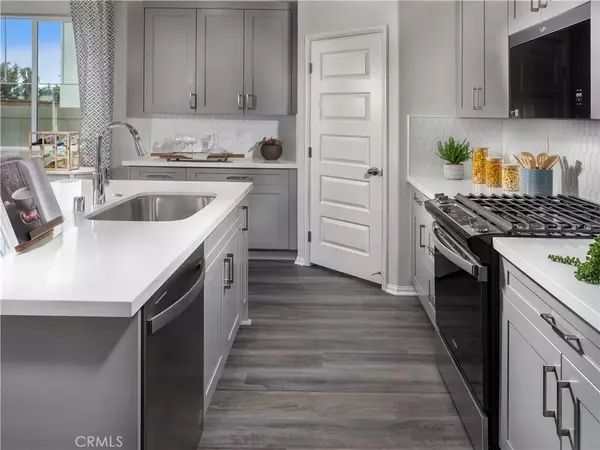 Temecula, CA 92591,28407 Campos de Flores
