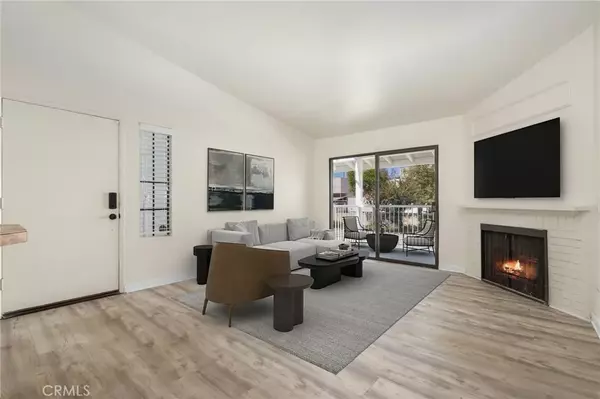 Tustin, CA 92780,1101 Packers Circle #8