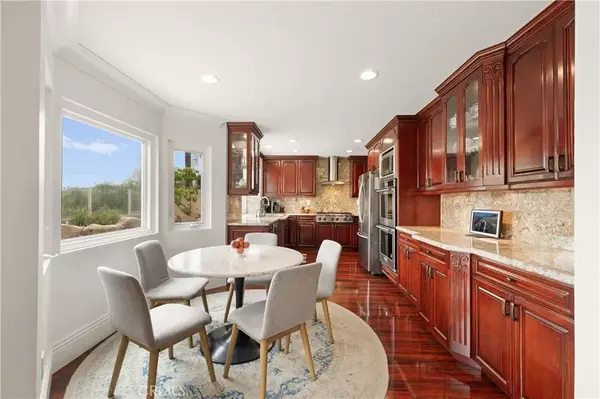 Laguna Niguel, CA 92677,34 Landing