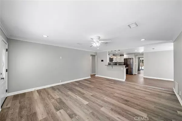 Santa Ana, CA 92703,301 N Bewley Street