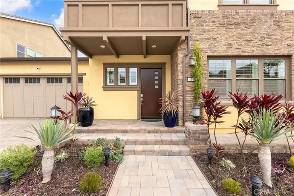 Irvine, CA 92618,110 Pixel