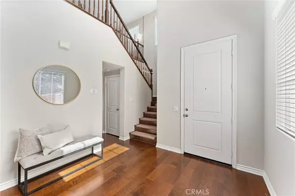 Tustin, CA 92782,3229 Larkspur Street