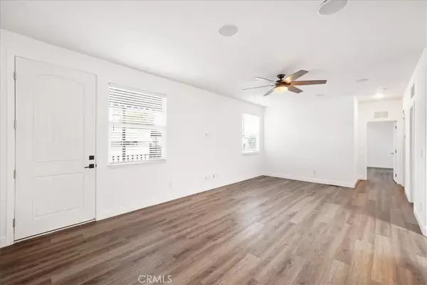 Lake Forest, CA 92630,24922 Muirlands #103