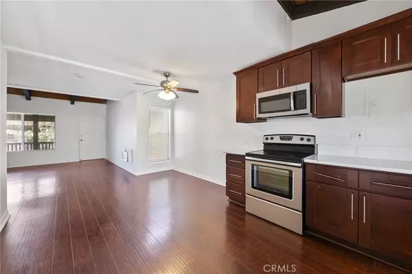 Santa Ana, CA 92707,1040 W Macarthur Boulevard #104