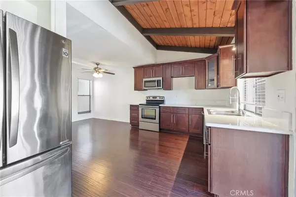 Santa Ana, CA 92707,1040 W Macarthur Boulevard #104