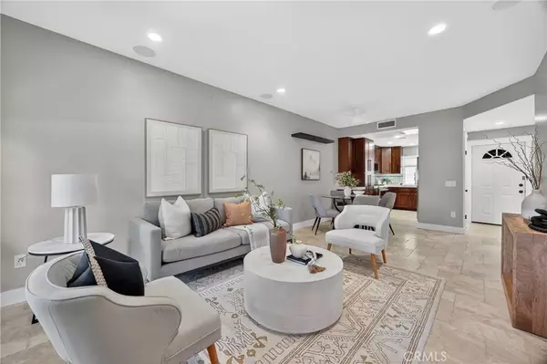 188 Via Contento, Rancho Santa Margarita, CA 92688