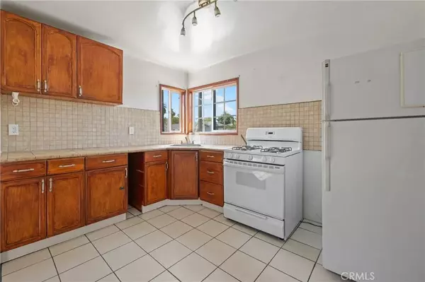 Long Beach, CA 90810,2740 Easy Avenue