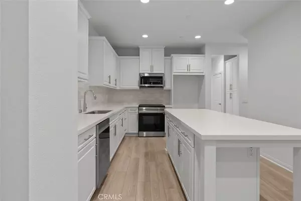 Anaheim, CA 92802,246 S Cascade Palm Drive