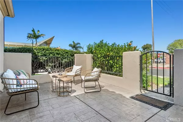 Huntington Beach, CA 92648,704 Lake Street #61