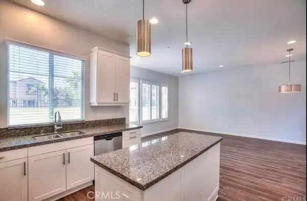 Lake Forest, CA 92610,107 PRIMROSE