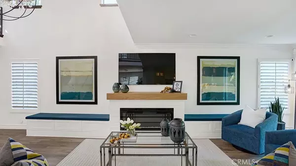 Lake Forest, CA 92610,17 Blanco