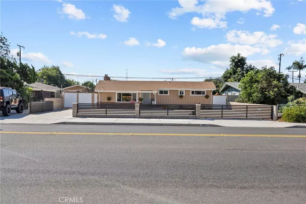 Anaheim, CA 92804,9522 Cerritos Avenue