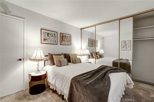 Irvine, CA 92604,43 Glenhurst